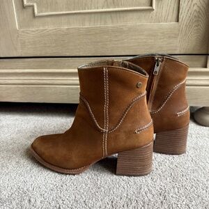 Ugh boots